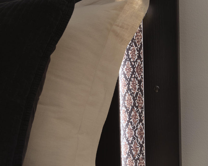 Shoralli Bed
